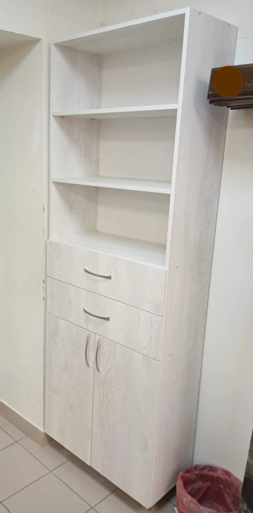 Комбинированный шкаф: идеальное решение для нестандартного пространства Комбинированный шкаф: идеальное решение для нестандартного пространства